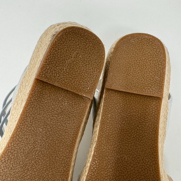 David Tate Womens Silver Leather Elastic Accent Slip on Flat Size 9.5 Wide - Picture 9 of 10